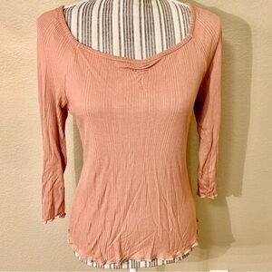 NWT Planet Gold Top Large Jrs Peach Pink Ribbed 3/4 Sleeve Rayon Spandex Ruffle